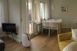 Smart TV - Comfortable holiday home with garden (Ahrenshoop)