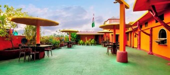 iROOMZ Hotel Anandalok