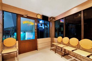 ロビー応接スペース