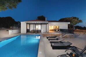 Beheizter Pool