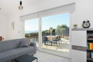 スマートテレビ、暖炉