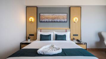 Quarto júnior, 1 cama de casal, para não fumantes | 1 quarto, roupas de cama premium, edredons de pluma, frigobar