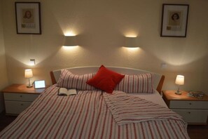 2 bedrooms, free WiFi, bed sheets - Il Sorriso Comfortable holiday residence (Oberstaufen)