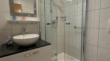 Dusche, Haartrockner