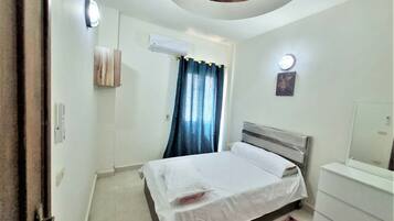2 bedrooms, free WiFi, bed sheets, wheelchair access