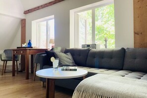 Smart TV, books, stereo - Sofie Comfortable holiday residence (Horstedt)
