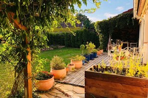 Outdoor dining - Vorbeck Comfortable holiday residence (Gneven-Vorbeck)