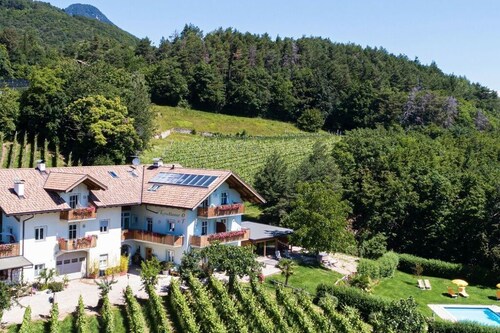 Kerschbamerhof Comfortable holiday residence