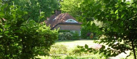 Enceinte de lâhĂ©bergement