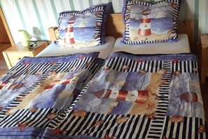 3 Schlafzimmer, Bügeleisen/Bügelbrett, Reisekinderbett, kostenloses WLAN