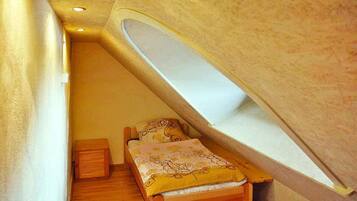 5 chambres, lit parapluie, Wi-Fi gratuit, draps fournis