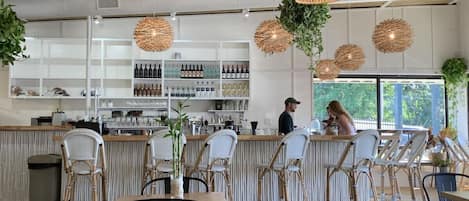 Bar (in der Unterkunft)