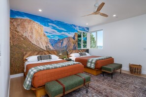 3 bedrooms, desk, WiFi