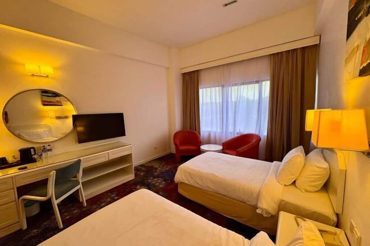 Minibar, coffres-forts dans les chambres
