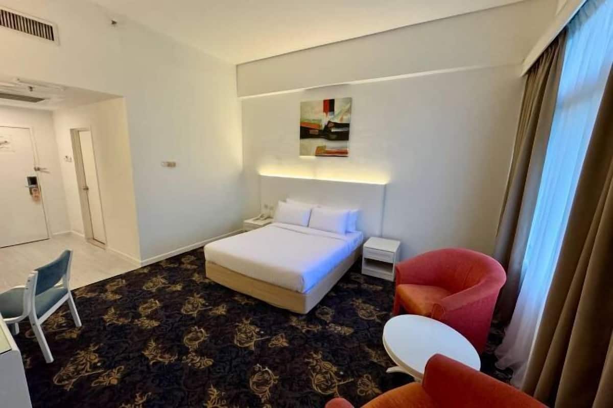 1 bedroom, minibar, in-room safe, laptop workspace