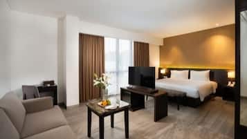 Junior Room, City View | 1 bedroom, desk, free WiFi, bed sheets