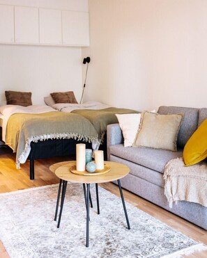 1 slaapkamer, een strijkplank/strijkijzer, reisbedje, gratis wifi