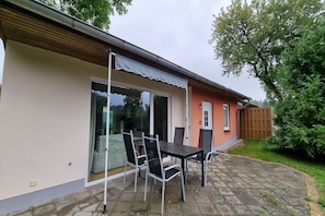 Outdoor dining - Reihenhaus am Groß Labenzer See in Klein Labenz (Klein Labenz)