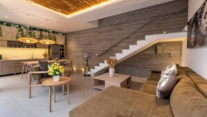 Villa, 4 Bedrooms, Private Pool, Pool View | Ruang tamu