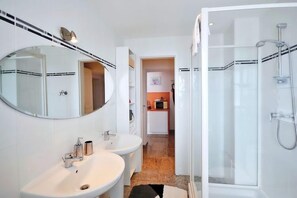 Dusche, Bidet