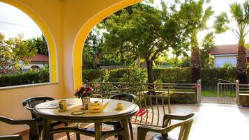 Ristorazione all'aperto