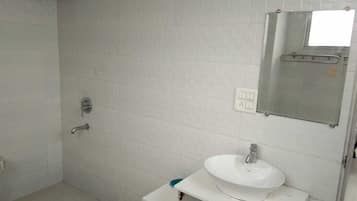 Standard Room, Balcony | Bathroom | Shower, soap