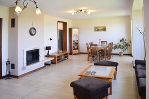 Smart TV - holiday home at the lake in Kiedrowice (Kiedrowice)