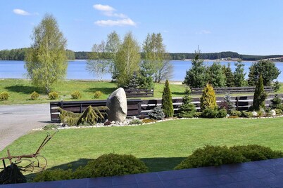 holiday home at the lake in Kiedrowice