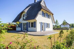 Exterior - Luxushaus Bodden mit Schwimmbereich (Fuhlendorf)