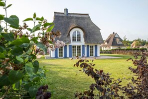 Exterior - Luxushaus Boddenküste mit Sauna (Fuhlendorf)