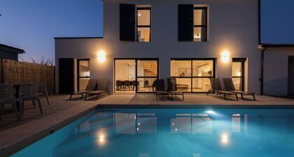 Villa 10 by Avecoeur