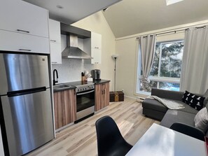 Interior - Modern Chalet in the Mont Tremblant Ski Village (Mont-Tremblant)