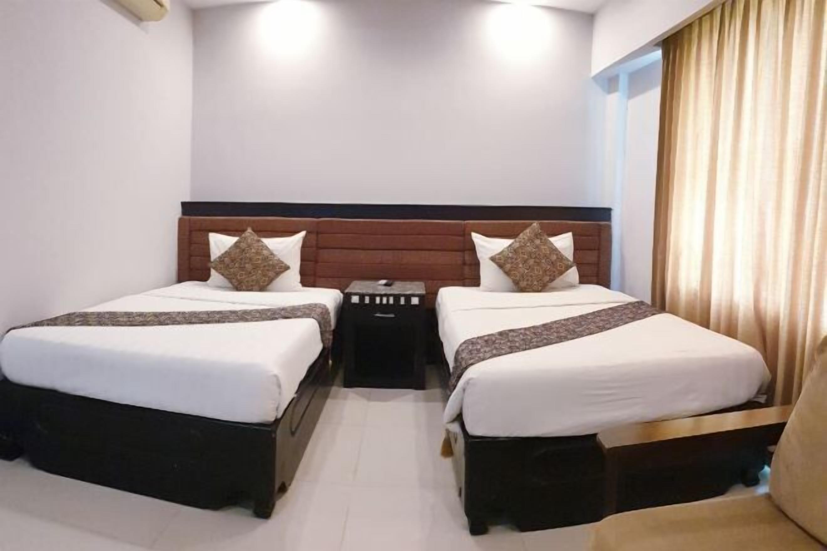 WiFi (無料)、ベッドシーツ