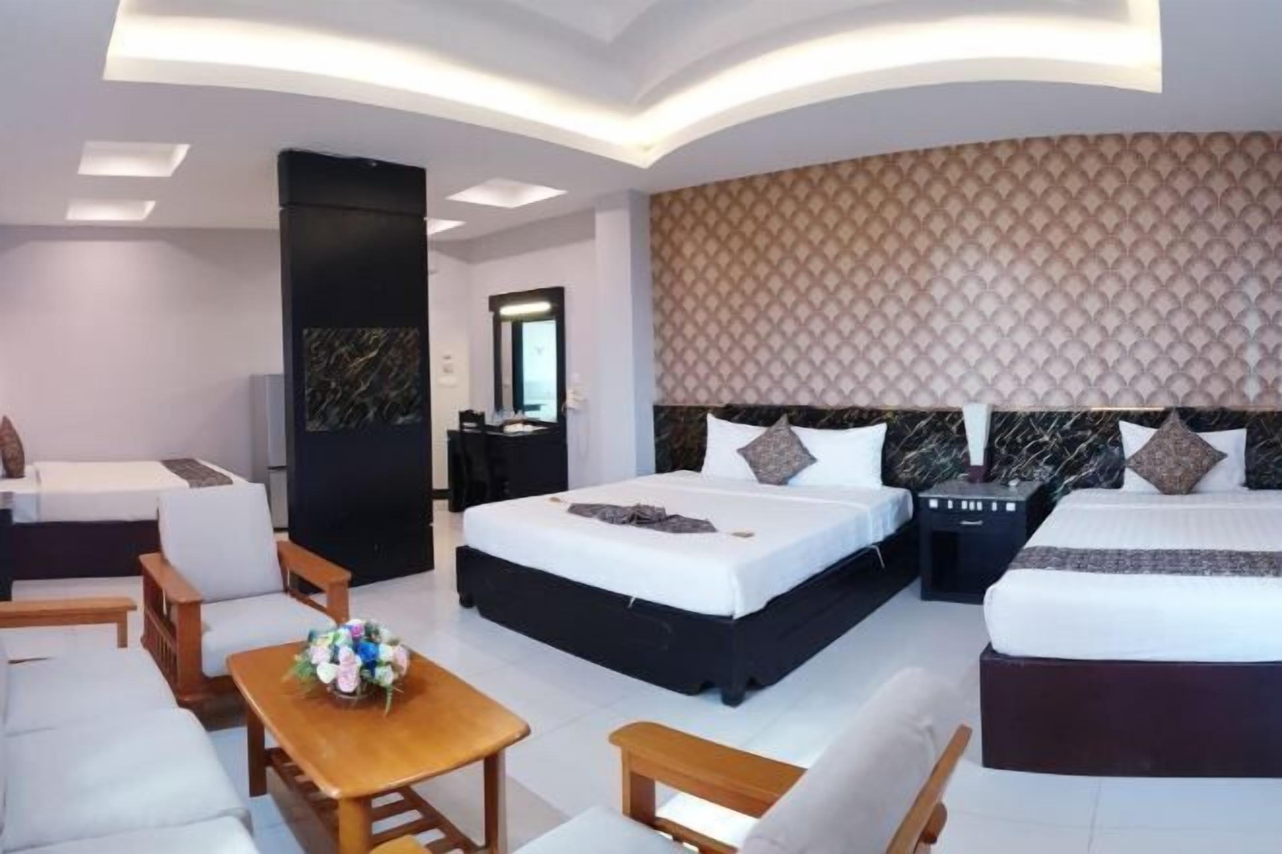 WiFi (無料)、ベッドシーツ