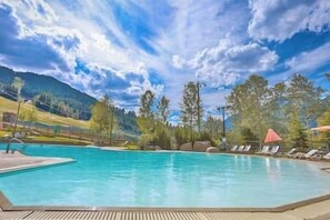 Alberca al aire libre