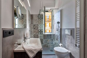 Apartamento, sacada | Banheiro | Bidê
