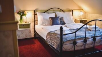 Standard Double Room, Garden View | 1 bedroom, minibar, in-room safe, individually decorated