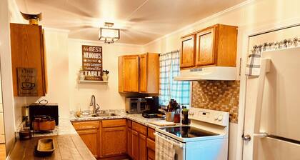 Only 5 minute walk to Downtown and attractions! Explore Alaska