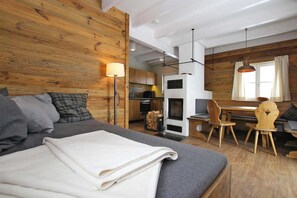 2 bedrooms, free WiFi