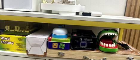 Fridge, microwave, stovetop, electric kettle
