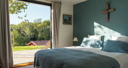 Maison,calme vue montagne,15mn plages,piscine,location possible chambres seul