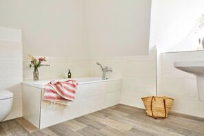 Shower, hair dryer - Premium-Ferienhaus in Fuhlendorf (Fuhlendorf)