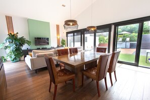 Interior - Super Modern Magnificence Costa Brava! (Sils)