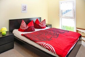 4 bedrooms, travel cot, free WiFi