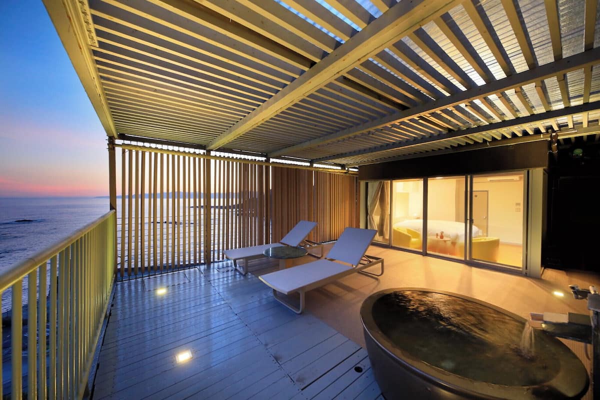 Habitación Premium, no fumadores (302,Private Terrace and open-air bath) | Cortinas opacas, wifi gratis, ropa de cama