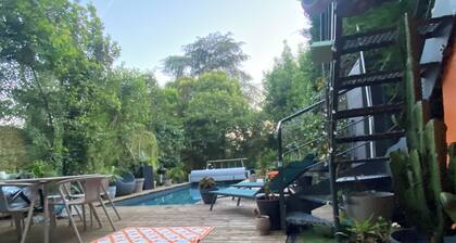 Villa stone heated pool Bordeaux unesco