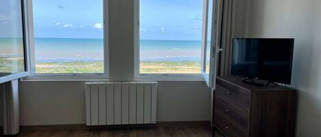 واي فاي وملاءات أسرّة