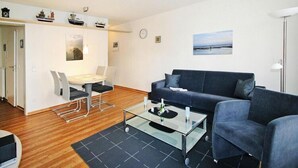 Smart TV, DVD player - Wohnung in Cuxhaven. (Cuxhaven)
