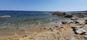 Beach - Double waterfront villa with private beach (Sainte-Maxime)