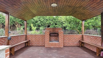 BBQ/picnic area